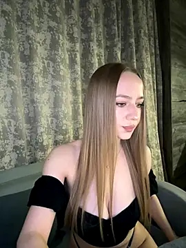 MissOyee online show from 11-07-25, 07:25