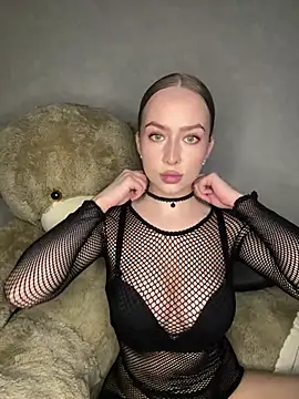 MissOyee online show from 03-05-26, 04:58