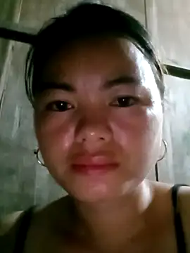 emly-xinh18 online show from 09-21-25, 12:51