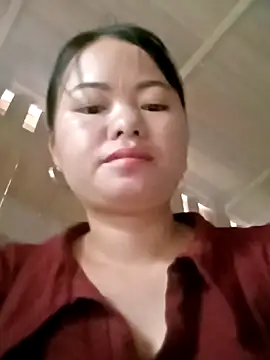 emly-xinh18 online show from 10-01-25, 12:49