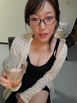 Snapshot of M_Kaede chatting on 10-30-25, 07:36 M Kaede online show from 10-30-25, 07:36