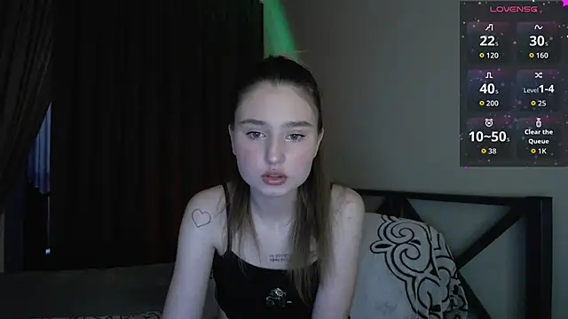 Snapshot of _Lua__ chatting on 09-23-25, 03:37 Lua online show from 09-23-25, 03:37