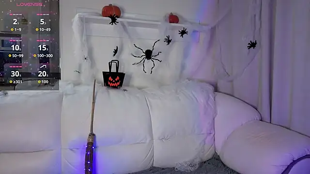 Snapshot of _Lua__ chatting on 10-27-25, 01:26 Lua online show from 10-27-25, 01:26