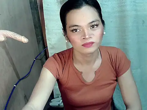 Snapshot of Nikah_loves_u chatting on 12-20-25, 03:52 Nikah loves u online show from 12-20-25, 03:52