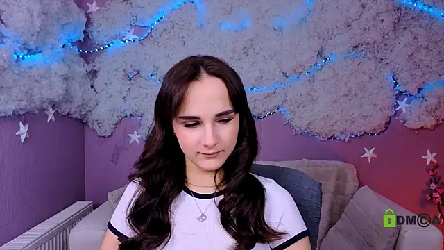 Snapshot of ariana_ross7 chatting on 06-15-26, 07:27 ariana ross7 online show from 06-15-26, 07:27