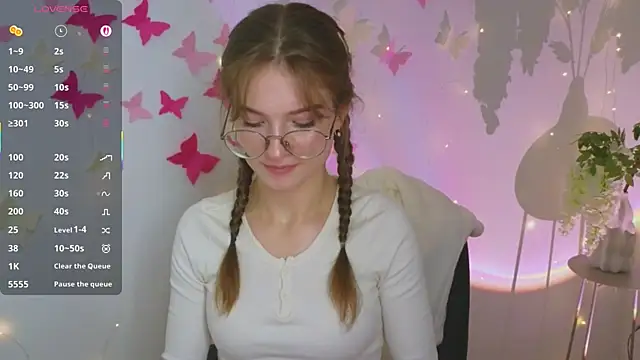 Katyaa Lover online show from 10-28-25, 04:20