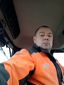 hugoboys4576 online show from 12-16-25, 08:52