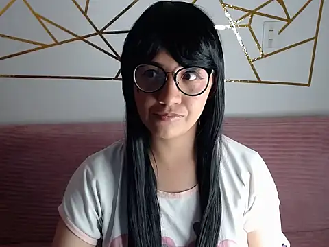 Snapshot of Amycosplay_99 chatting on 10-10-25, 12:04 Amycosplay 99 online show from 10-10-25, 12:04