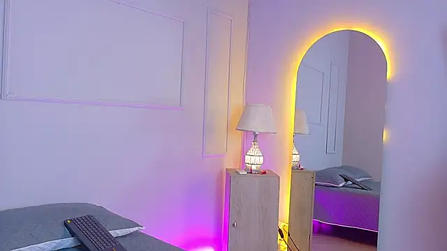 Snapshot of ElectraScot chatting on 12-05-25, 07:21 ElectraScot online show from 12-05-25, 07:21