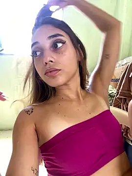 loirinhaaa online show from 01-08-26, 03:47