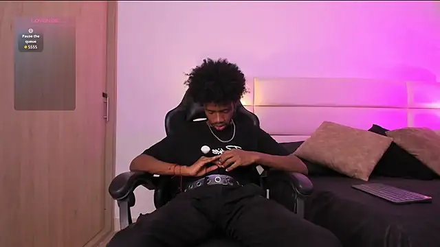 Snapshot of AllexJacob chatting on 12-01-25, 01:27 AllexJacob online show from 12-01-25, 01:27