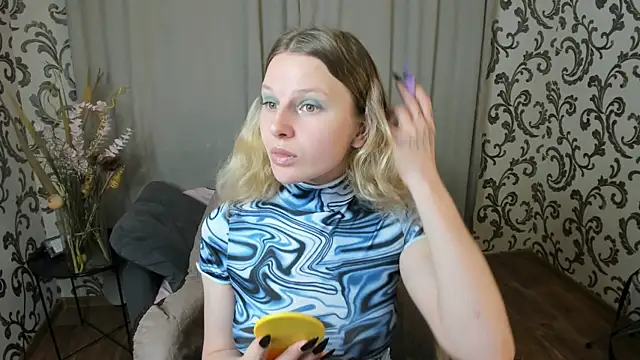  Velvet peach  online show from 11-26-25, 11:33