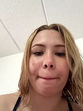 IamCatalina888 online show from 11-19-25, 12:49