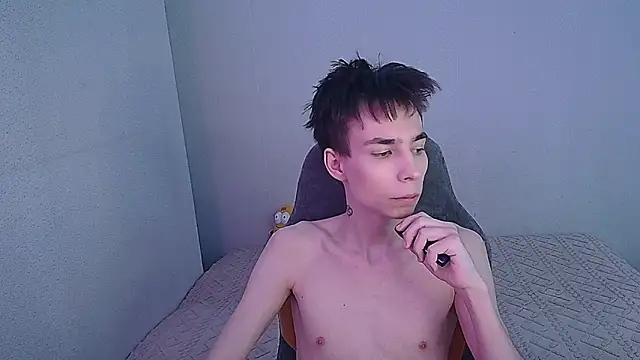 Snapshot of adam_kpoy chatting on 10-05-25, 02:04 adam kpoy online show from 10-05-25, 02:04