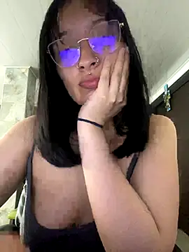 Snapshot of Scarlett_Millerw chatting on 11-14-25, 02:27 Scarlett Millerw online show from 11-14-25, 02:27