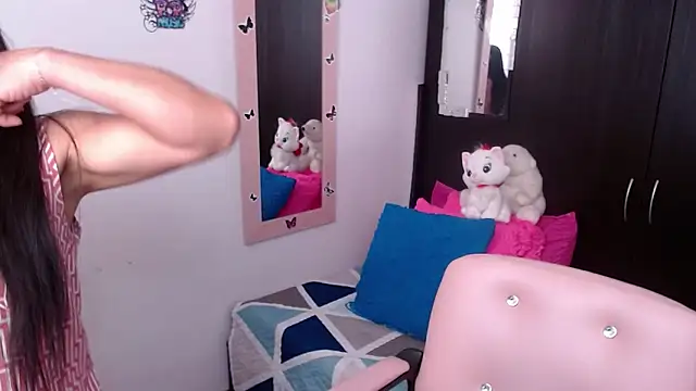 Snapshot of camilavargas_ chatting on 11-05-25, 09:15 camilavargas online show from 11-05-25, 09:15