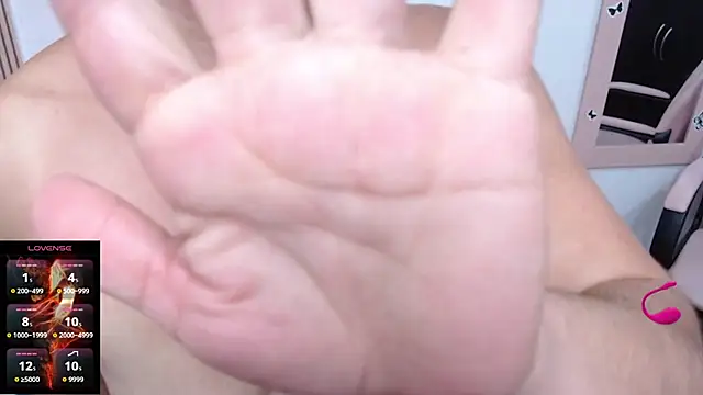 Snapshot of camilavargas_ chatting on 11-30-25, 11:31 camilavargas online show from 11-30-25, 11:31