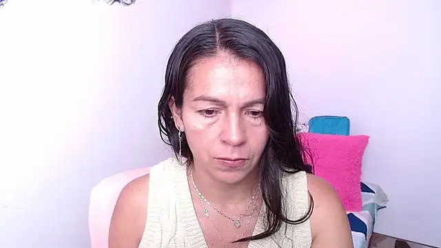 camilavargas  online show from 02-14-26, 03:42