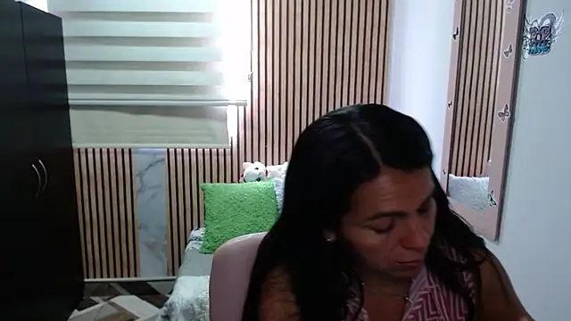 camilavargas  online show from 04-21-26, 04:56