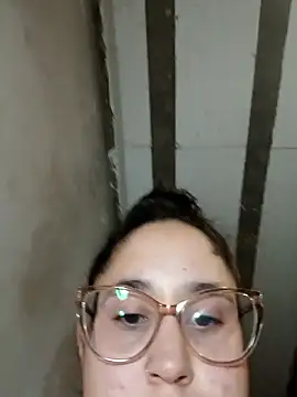 Snapshot of linameii chatting on 09-19-25, 07:58 linameii online show from 09-19-25, 07:58