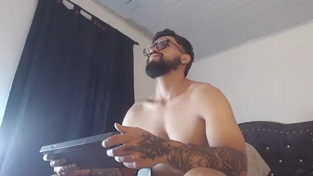 Chrys harris77 online show from 04-18-26, 09:46