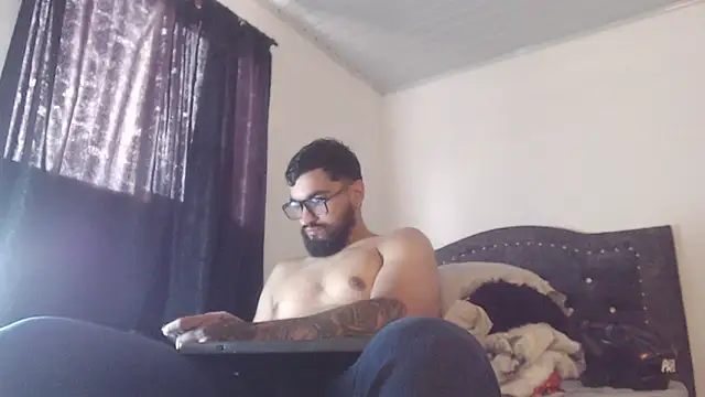 Chrys harris77 online show from 04-18-26, 09:37