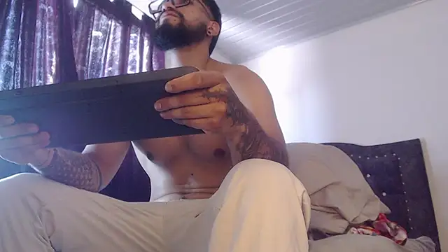 Chrys harris77 online show from 04-20-26, 09:05