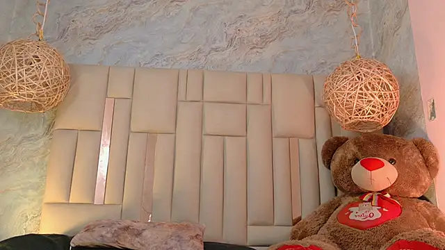 Dixiebelle online show from 04-25-26, 02:47