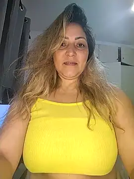 Lunita86 online show from 10-26-25, 03:12