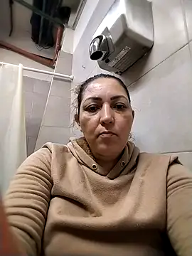 Lunita86 online show from 04-14-26, 03:51