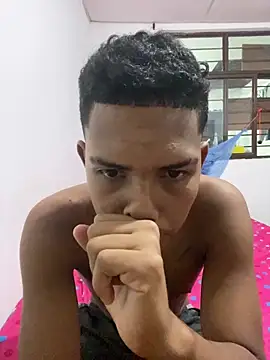 Skinny3-0 online show from 10-02-25, 04:08