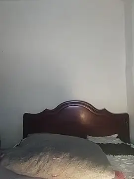 Snapshot of Vale_stone_ chatting on 10-10-25, 03:38 Vale stone  online show from 10-10-25, 03:38