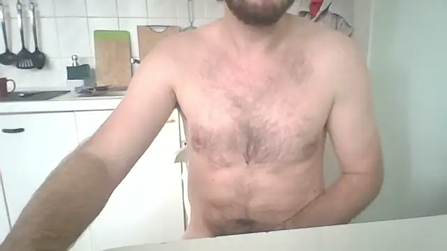 Snapshot of Astleitx chatting on 10-28-25, 11:36 Astleitx online show from 10-28-25, 11:36