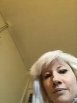 juliaoneandonly online show from 10-07-25, 09:06