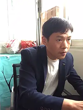 pualldu online show from 11-19-25, 06:24