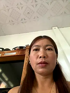 Snapshot of Milky-milk chatting on 10-09-25, 02:20 Milky-milk online show from 10-09-25, 02:20
