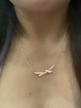 Milky-milk online show from 04-24-26, 01:57