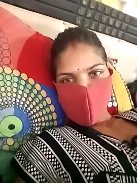 Snapshot of Sh_suhani chatting on 10-07-25, 05:04 Sh suhani online show from 10-07-25, 05:04