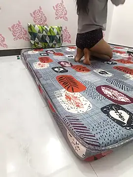 sassyishhu76 online show from 11-08-25, 09:20