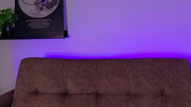 KeendraFox  online show from 04-18-26, 10:08