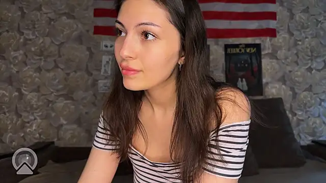 sweeet strawberies online show from 11-01-25, 08:22