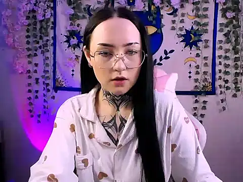 MollyKissy online show from 04-11-26, 07:45