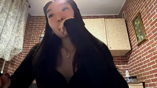 EmmaLeexth online show from 09-25-25, 01:59