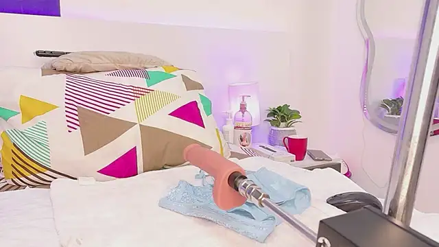 Anabacker01 online show from 05-14-26, 01:07