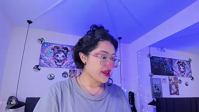SabrinaV  online show from 07-31-26, 11:20