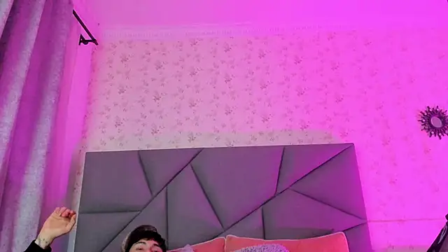 meganandtylerr19 online show from 11-23-25, 01:44