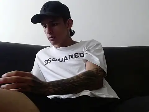 NicoFlame0907 online show from 11-05-25, 04:07