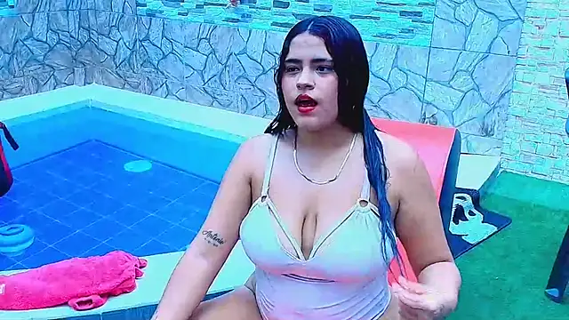 Selenegomezz online show from 12-05-25, 07:21