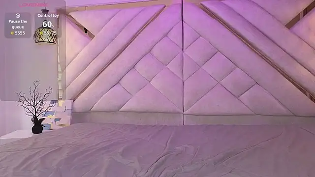 afrodita aares online show from 04-23-26, 07:16