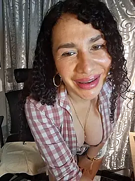 Snapshot of Lina_444 chatting on 11-29-25, 11:41 Lina 444 online show from 11-29-25, 11:41